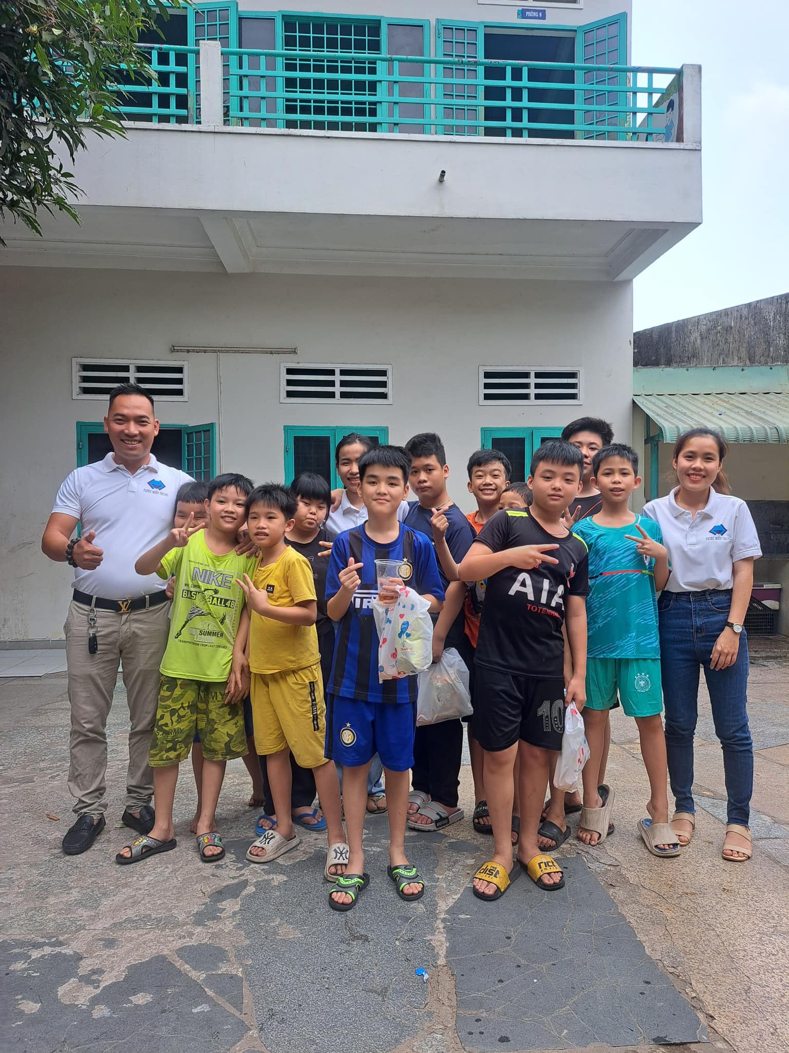 Công ty Patec Miền Trung: Truyền Cảm Hứng và Yêu Thương tại Trung Tâm Hỗ Trợ Trẻ Em Khuyết Tật Đồng Tâm