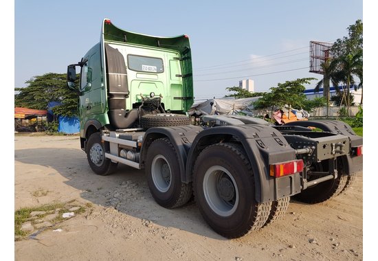 Đầu kéo Howo 380HP gallery 9
