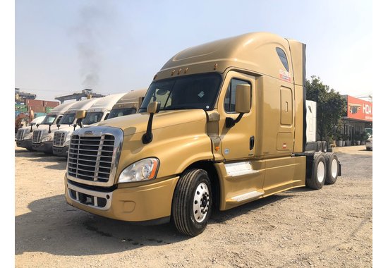 Đầu kéo Mỹ Freightliner Cascadia động cơ DD15 gallery 17